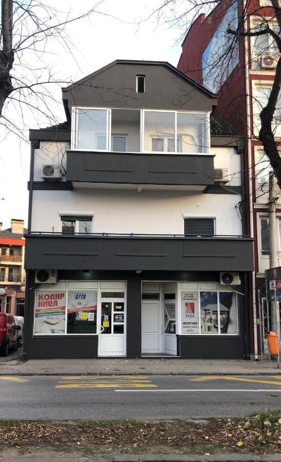 Duga Apartmani Kragujevac Exterior foto